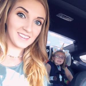 Meet your Posher, Adrienne